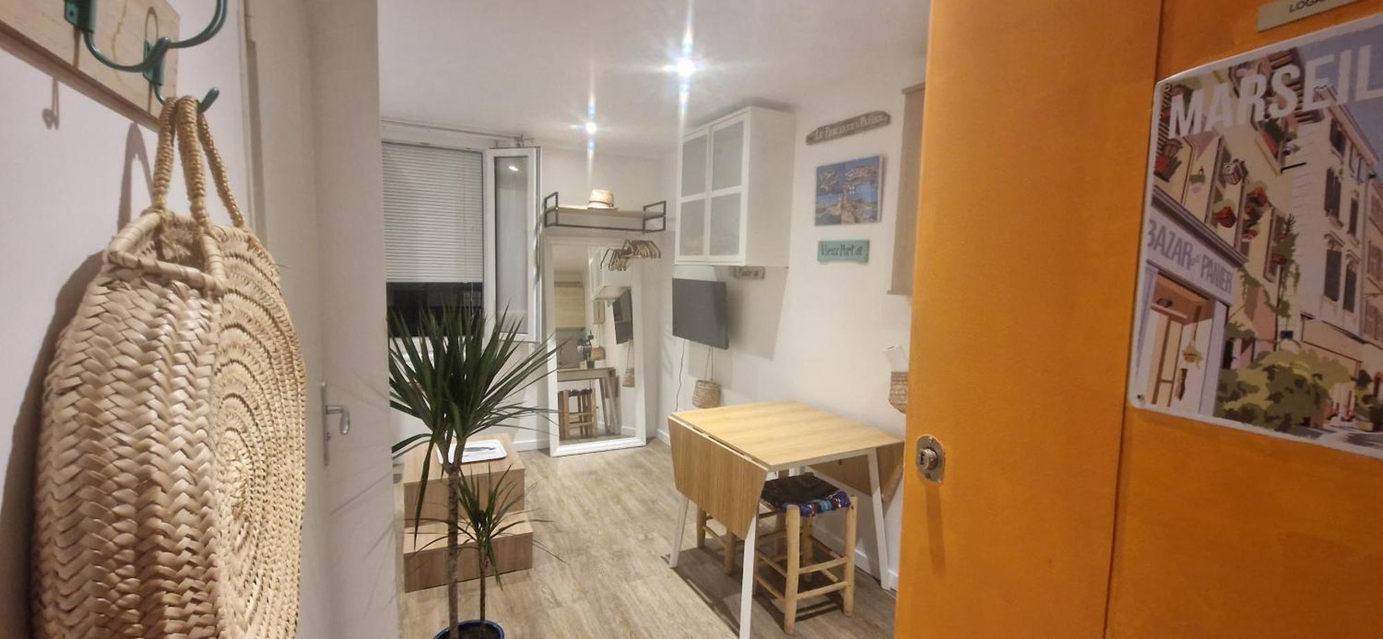 Le Perchoir Du Panier Apartment Marseille Luaran gambar
